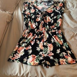 LACE UP FLORAL ROMPER—2X